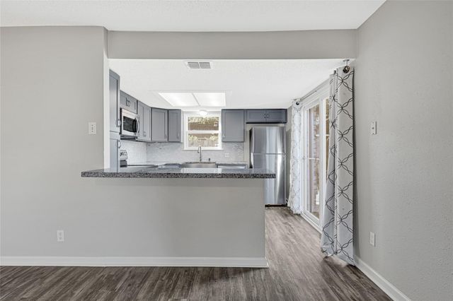 1803 Flamingo Drive, League City, TX 77573