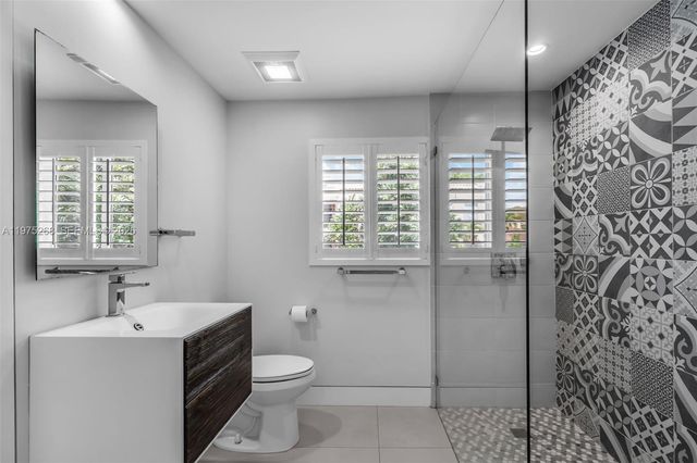 1632 SW 12th St, Miami, FL 33135