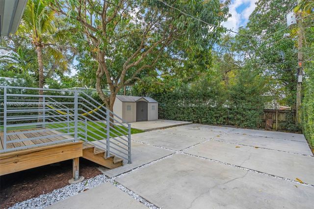 1632 SW 12th St, Miami, FL 33135