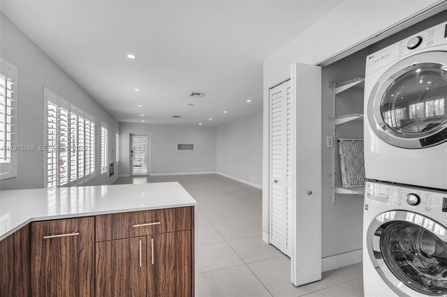 1632 SW 12th St, Miami, FL 33135