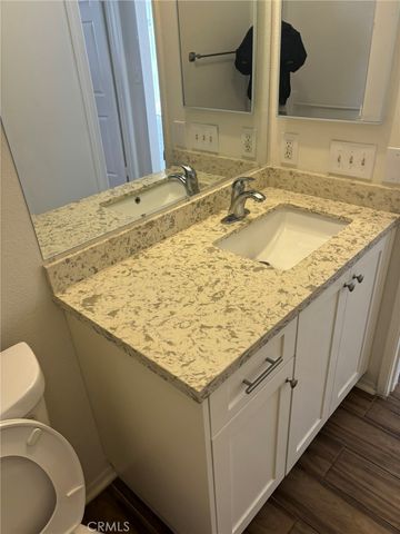 1750 E Avenue Q14 20, Palmdale, CA 93550