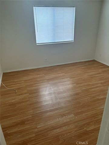 1750 E Avenue Q14 20, Palmdale, CA 93550