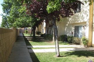 1750 E Avenue Q14 20, Palmdale, CA 93550