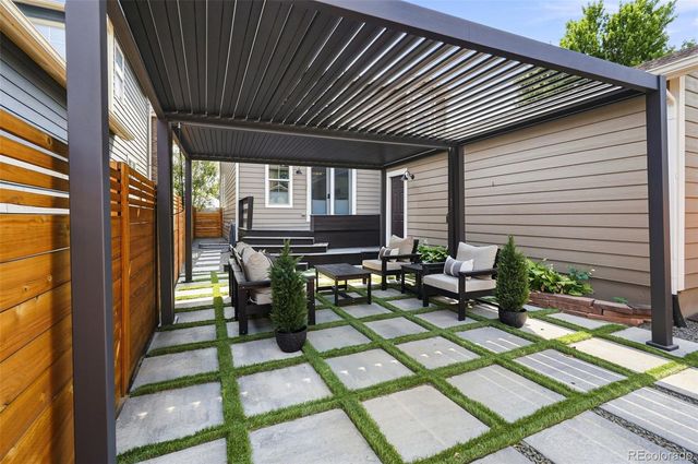 2647 Xanthia Court, Denver, CO 80238
