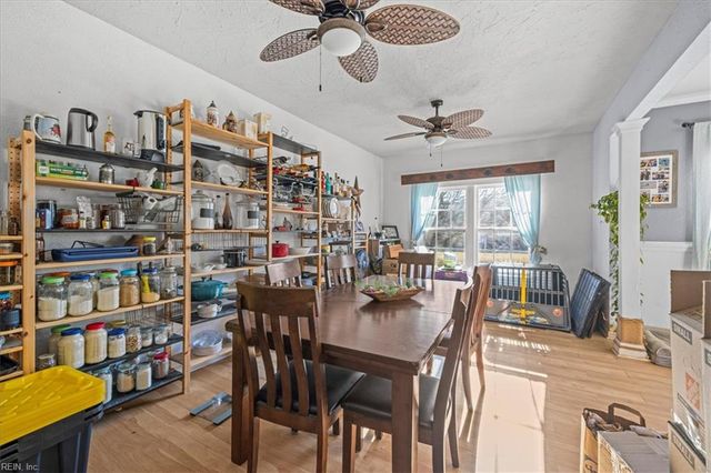 725 Beach RD, Hampton, VA 23664