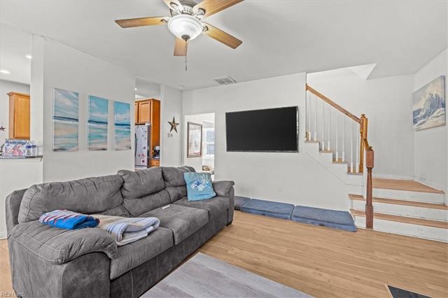 725 Beach RD, Hampton, VA 23664