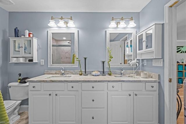 725 Beach RD, Hampton, VA 23664