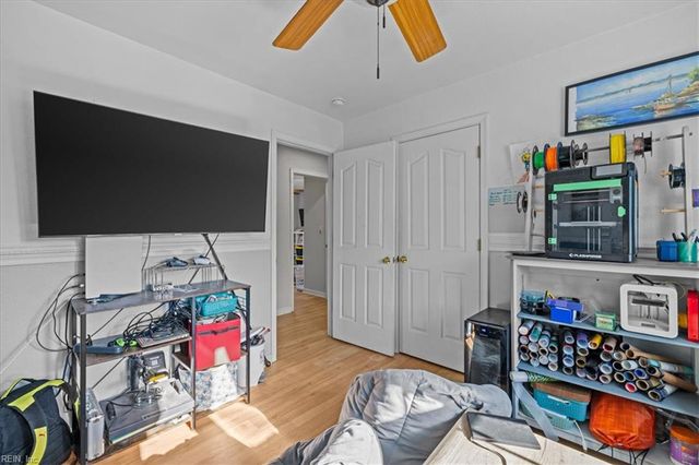 725 Beach RD, Hampton, VA 23664