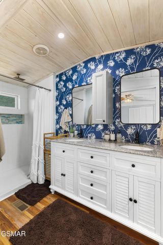 1607 Kinder Lane, Dandridge, TN 37725