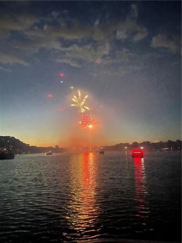 22 Clipper Drive, Lake Tapawingo, MO 64015