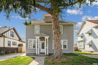 1927 3RD Street, Moline, IL 61265