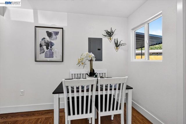 605 Tyler St, Oakland, CA 94603