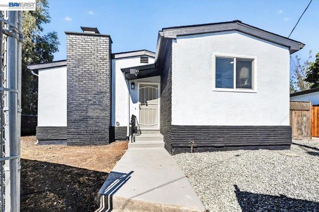 605 Tyler St, Oakland, CA 94603