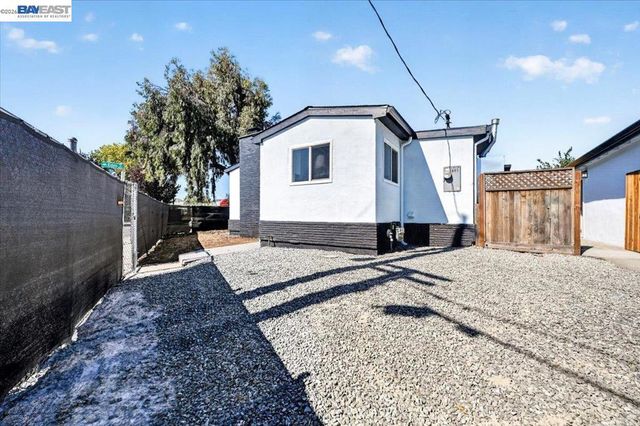 605 Tyler St, Oakland, CA 94603