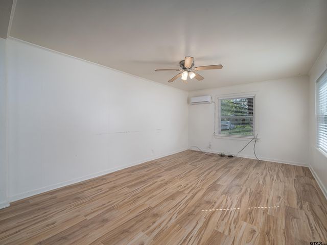 311 Braziel St., Lindale, TX 75771