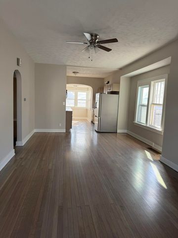 2649 AVE C, Council Bluffs, IA 51501