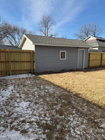 2649 AVE C, Council Bluffs, IA 51501