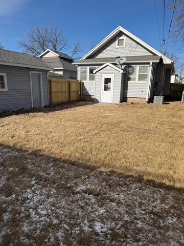 2649 AVE C, Council Bluffs, IA 51501