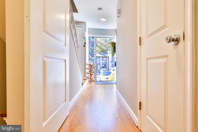 11817 COOPERS CT, Reston, VA 20191