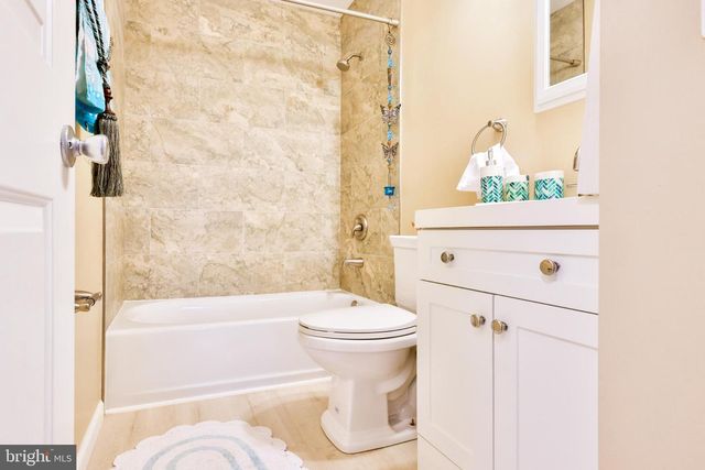 11817 COOPERS CT, Reston, VA 20191