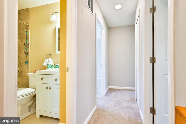 11817 COOPERS CT, Reston, VA 20191