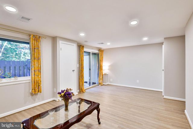 11817 COOPERS CT, Reston, VA 20191