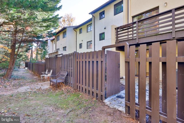 11817 COOPERS CT, Reston, VA 20191