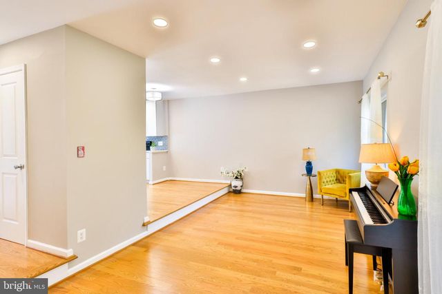 11817 COOPERS CT, Reston, VA 20191