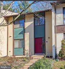 11817 COOPERS CT, Reston, VA 20191