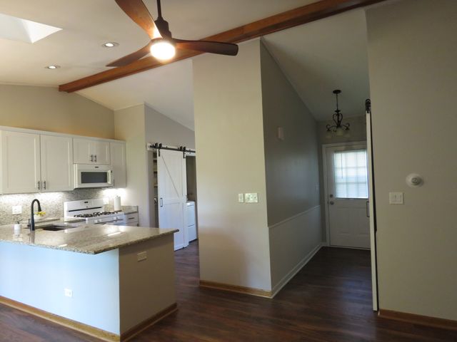 3451 Waterford Way, Island Lake, IL 60042