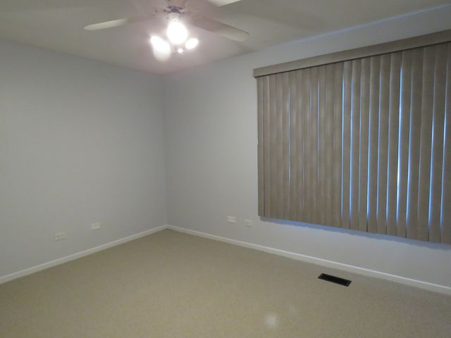 3451 Waterford Way, Island Lake, IL 60042