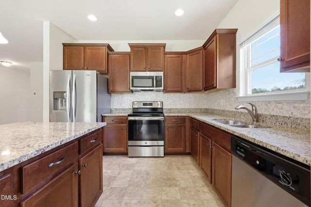 65 Woodwater Circle, Lillington, NC 27546