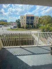 5241 Geneva Way 203, Doral, FL 33166