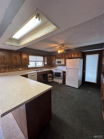 1480 CR 476, Poplar Bluff, MO 63901