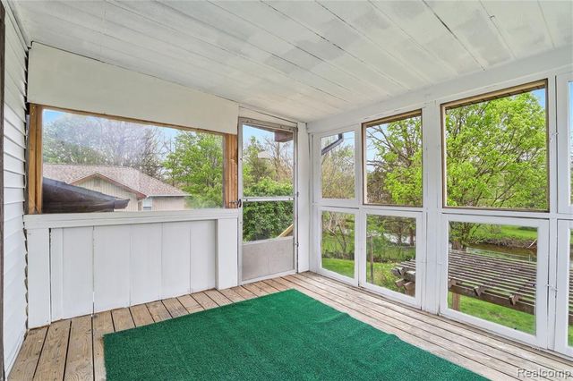 2465 Egelston Avenue, Burton, MI 48509