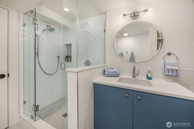 7315 51st Avenue NE, Seattle, WA 98115