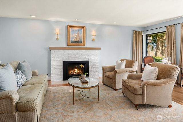 7315 51st Avenue NE, Seattle, WA 98115