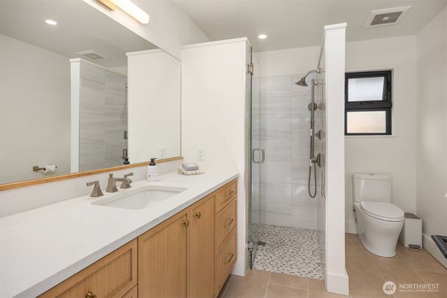 7315 51st Avenue NE, Seattle, WA 98115