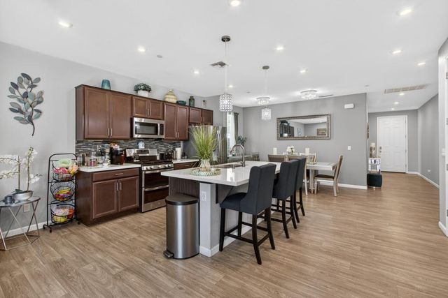 4144 Sir Barton Dr, Olivehurst, CA 95961