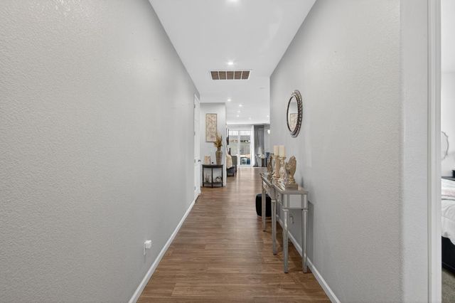 4144 Sir Barton Dr, Olivehurst, CA 95961