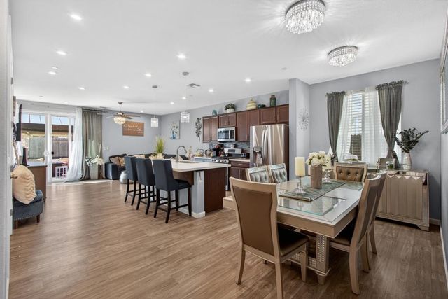 4144 Sir Barton Dr, Olivehurst, CA 95961