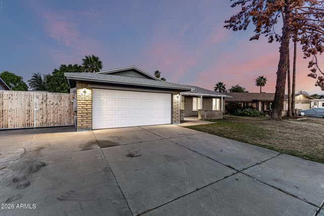 8521 N 53RD Drive, Glendale, AZ 85302