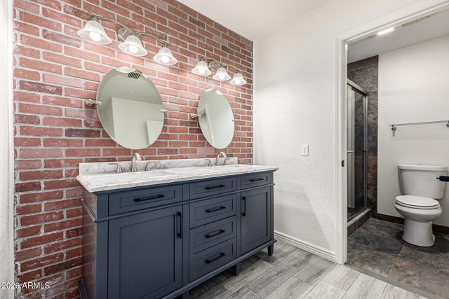 8521 N 53RD Drive, Glendale, AZ 85302