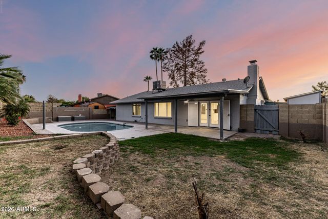 8521 N 53RD Drive, Glendale, AZ 85302