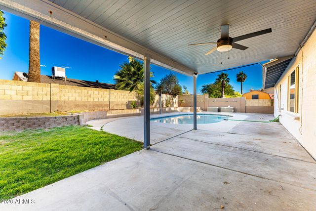 8521 N 53RD Drive, Glendale, AZ 85302