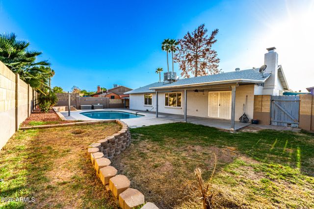 8521 N 53RD Drive, Glendale, AZ 85302