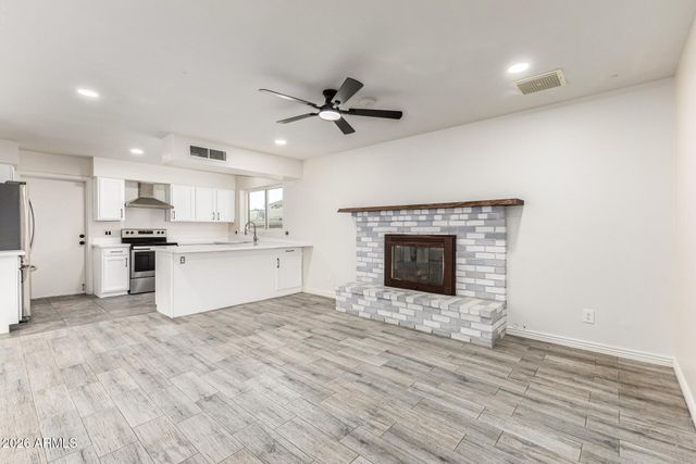 8521 N 53RD Drive, Glendale, AZ 85302