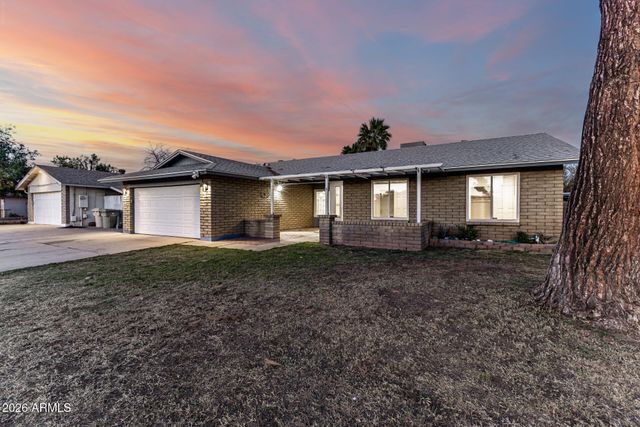 8521 N 53RD Drive, Glendale, AZ 85302