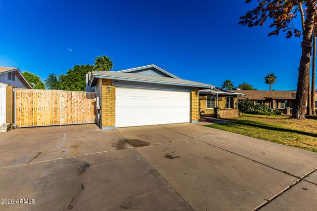 8521 N 53RD Drive, Glendale, AZ 85302