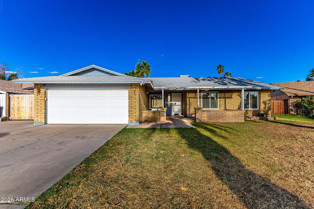 8521 N 53RD Drive, Glendale, AZ 85302